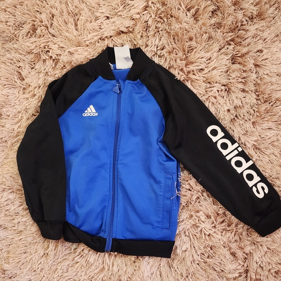 Adidas sweater - Picture 1 of 1